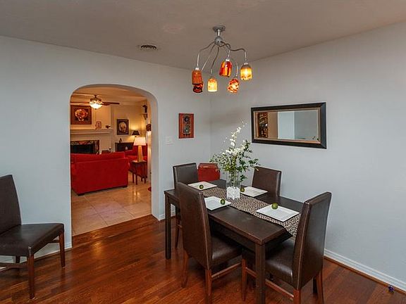 4th image of 1822 Oak Ln