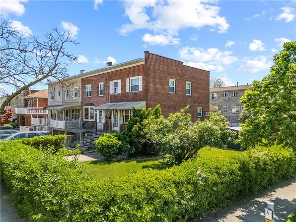 4300 E Tremont Avenue, Bronx, NY 10465
