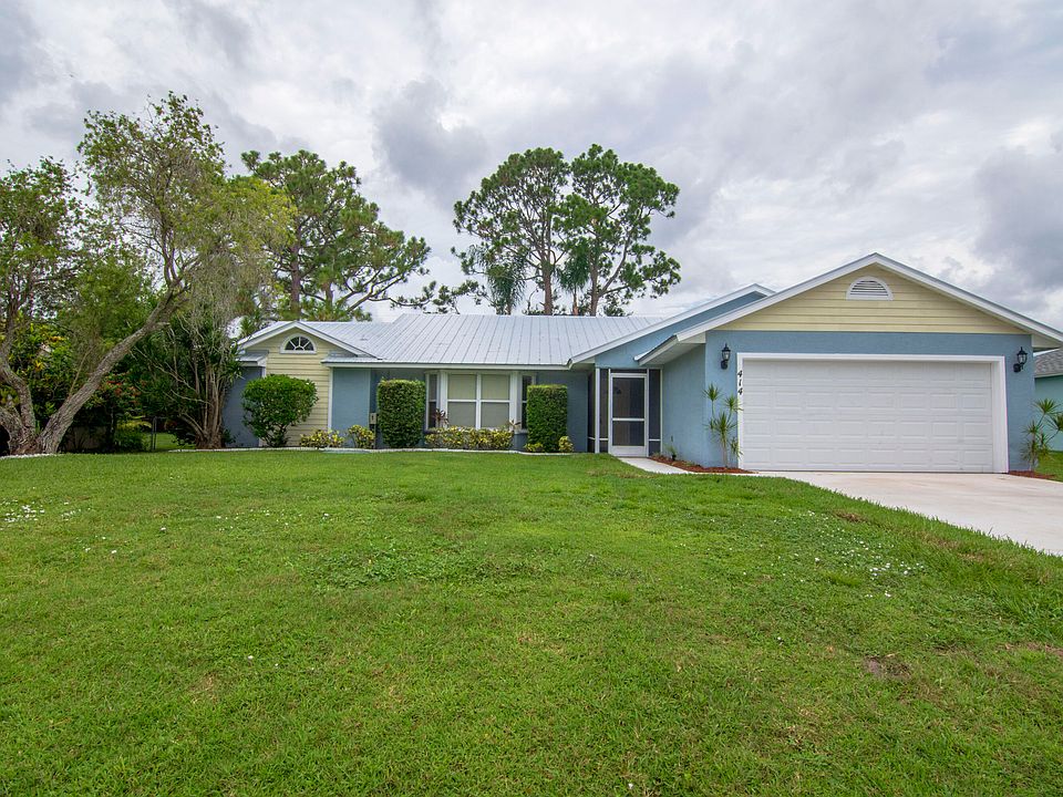 1st image of 414 SE Whitmore Drive