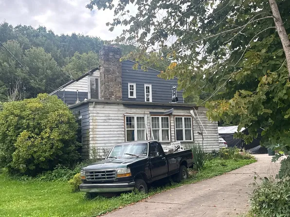 3970 Hand Rd, Binghamton, NY 13903