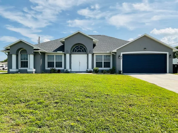 854 SW Paar Dr, Port Saint Lucie, FL 34953