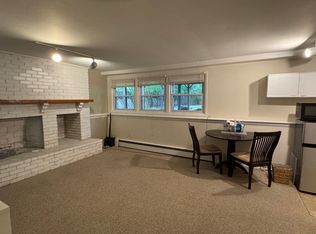 5 Meadow Dr, Stony Brook, NY 11790