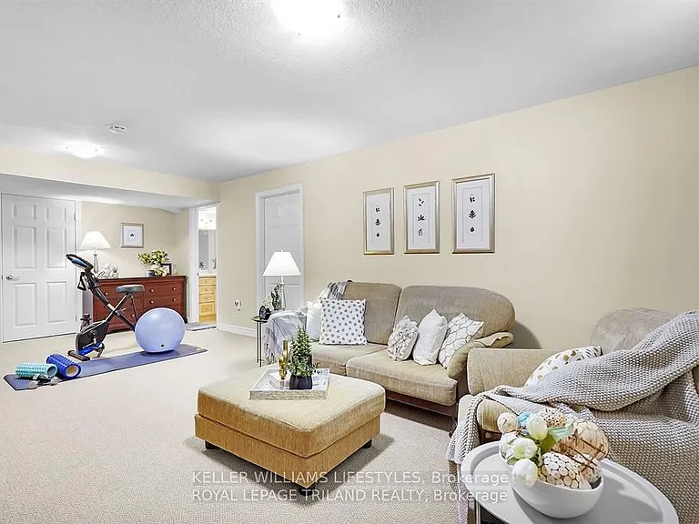 600 Hyde Park Rd #173 — Photo 33