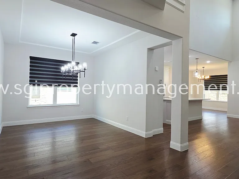 10870 Grayhead Dr — Photo 12