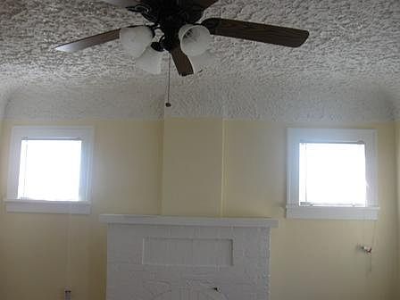 2nd image of 814 N La Crosse Ave