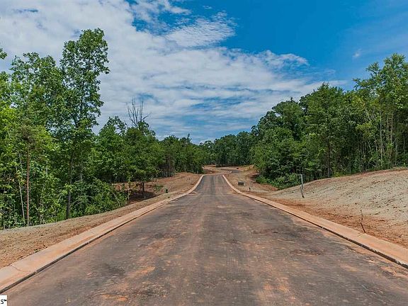 5th image of 109 Pinelands Pl Lot 5