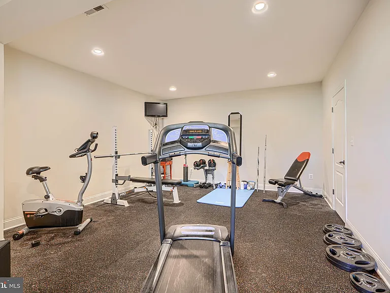 1319 Martin Meadows Dr — Photo 103