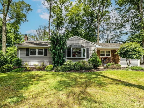 Colonia Real Estate - Colonia NJ Homes For Sale | Zillow