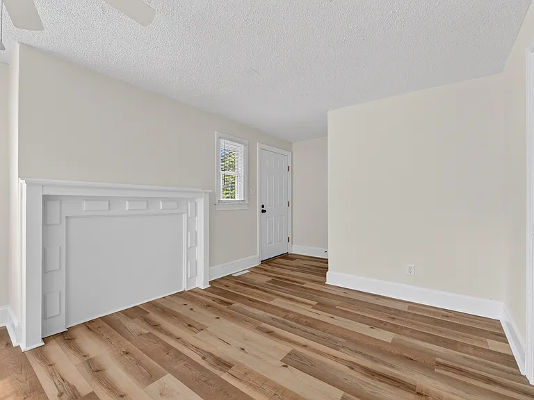 2813 Jackson Dr — Photo 34