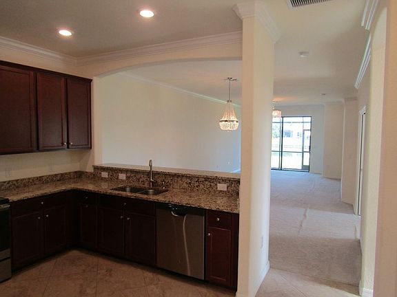 3rd image of 12500 Garibaldi Ln