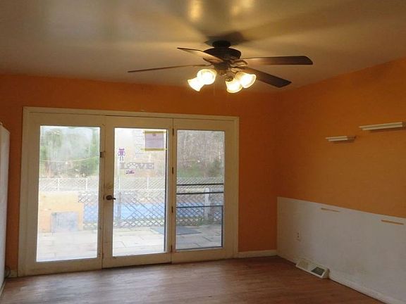 Additional Eating  Area