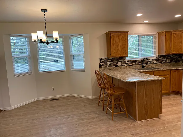 5166 W Saguaro Dr — Photo 7