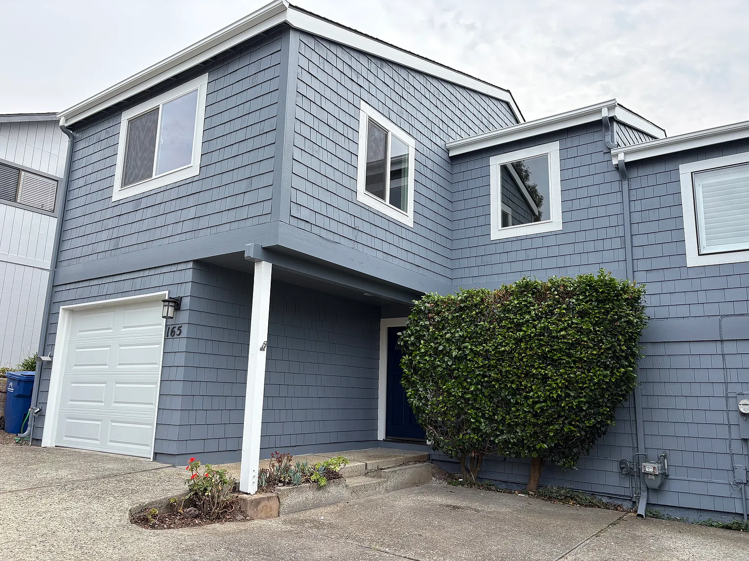 3 bed, 1587 sqft, $4,800 — Photo 2