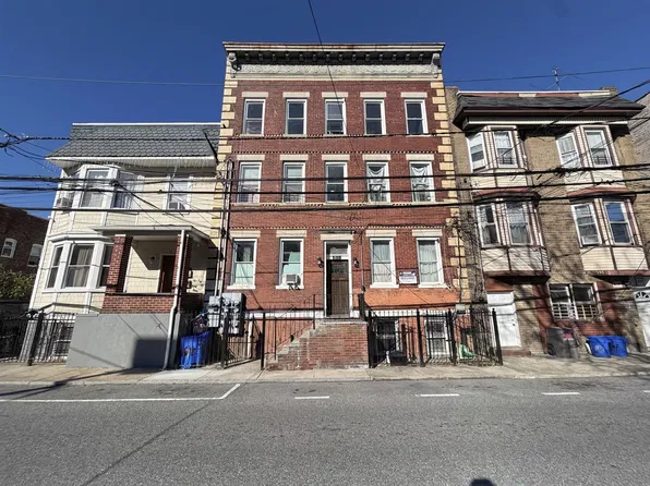 612-613 N 5th St #4L, Newark, NJ 07107