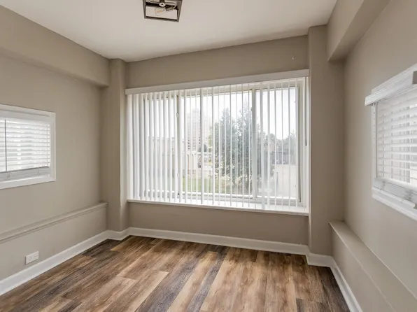 73 East Palmer Street