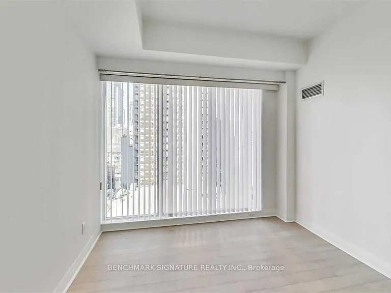 220 Victoria St #1310 — Photo 13
