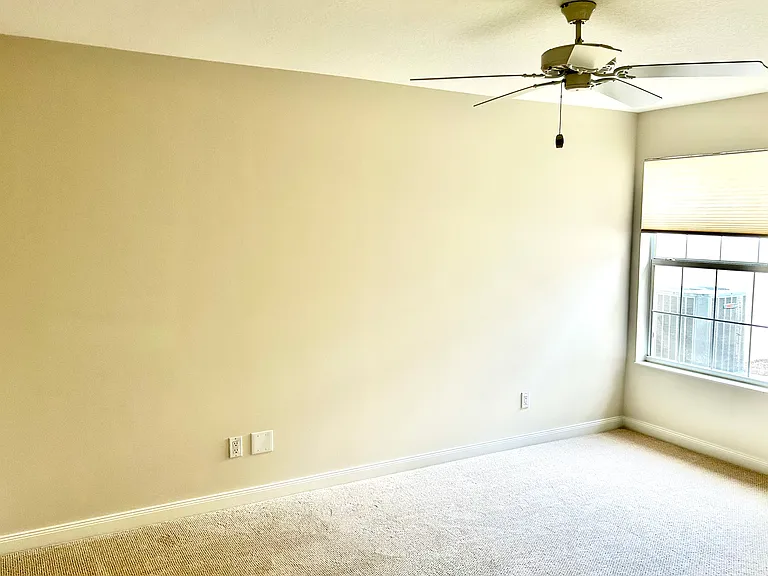 15401 Orlanda Dr — Photo 21