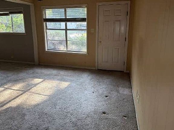 3rd image of 701 N Owens St