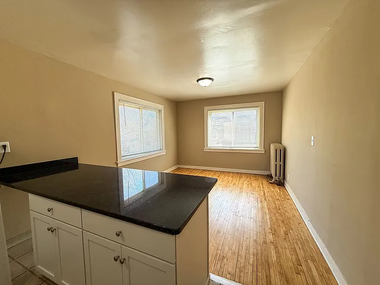 535 Asbury — Photo 28