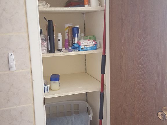 upper bathroom