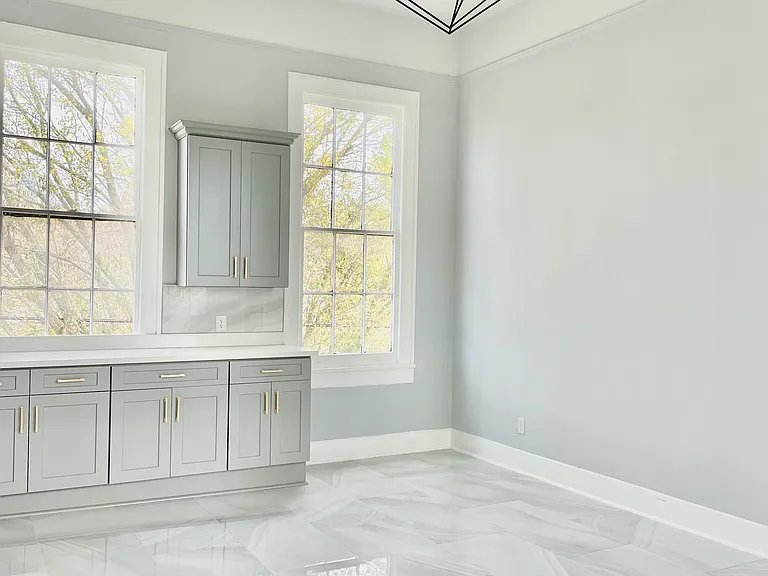 2403 Carondelet St #E — Photo 14