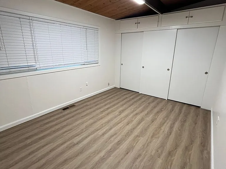 908 Oak Ave — Photo 14