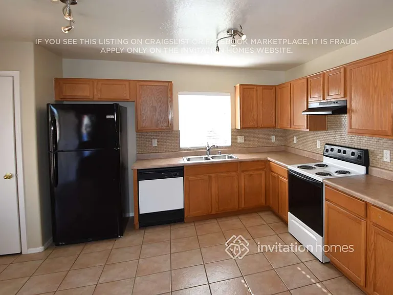 11976 W Granada Rd — Photo 5