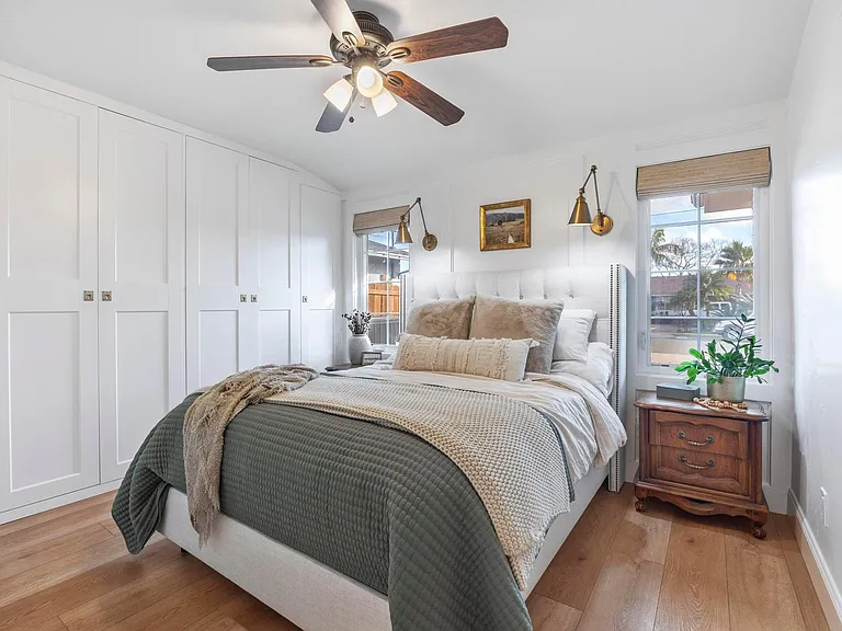 4852 Mount Almagosa Dr — Photo 26