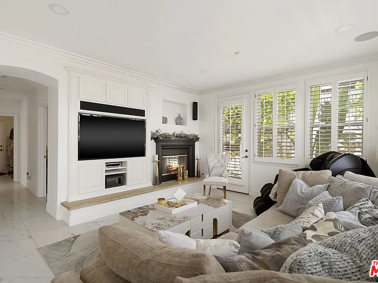 21615 Medina Estates Dr — Photo 17