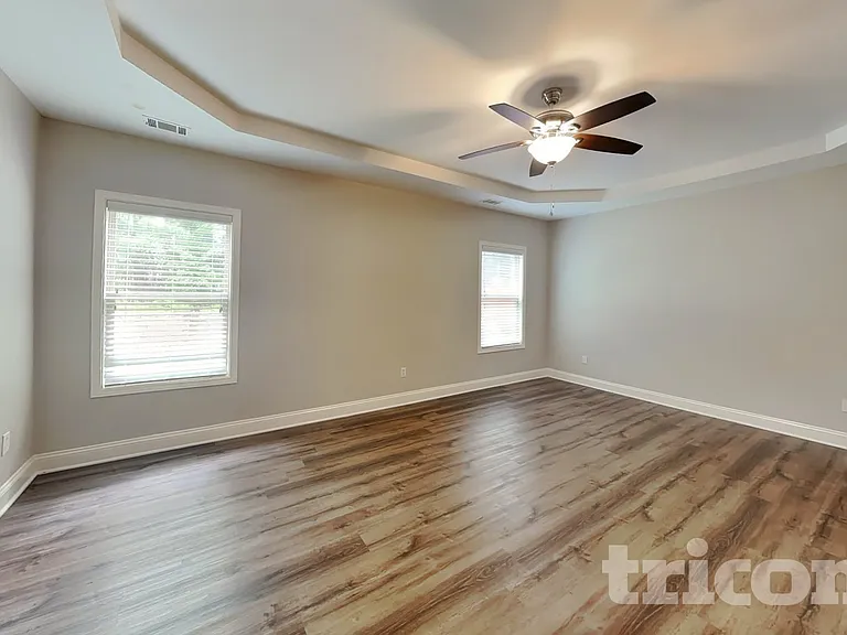 1571 English Manor Cir — Photo 9