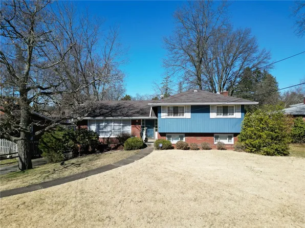 1334 Woodcliffe Dr, Monroeville, PA 15146