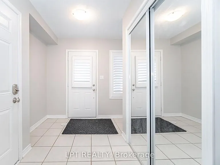 554 Goldenrod Ln #140 — Photo 6