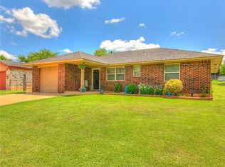 329 Redstone Ct, Noble, OK 73068
