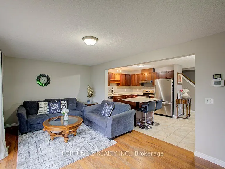 455 Danby St E — Photo 16