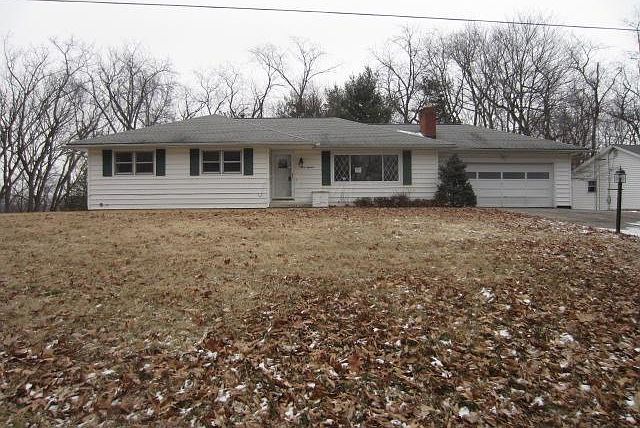 1st image of 318 Knollwood Ct NE