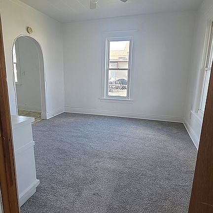 5th image of 816 N B St
