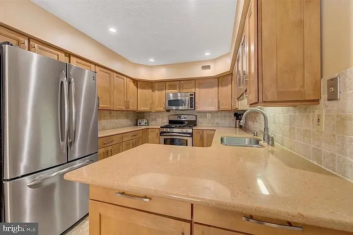 17 Ashford Dr — Photo 13