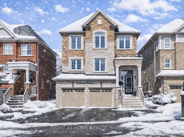 40 Ridge Gate Cres, East Gwillimbury, ON L0G 1M0