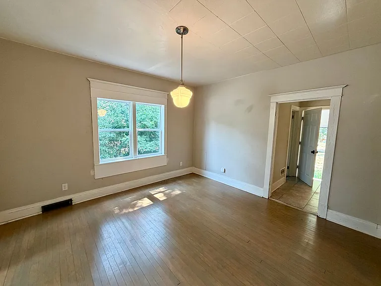 603 N Stevens St — Photo 5