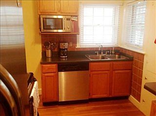 5th image of 54 Martha Ave