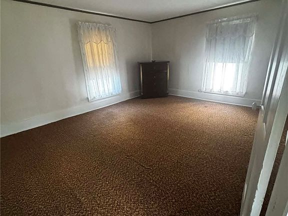5th image of 155 Hanna Ave