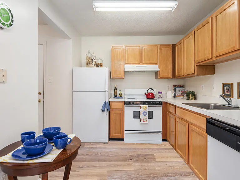 Premium Kitchen!