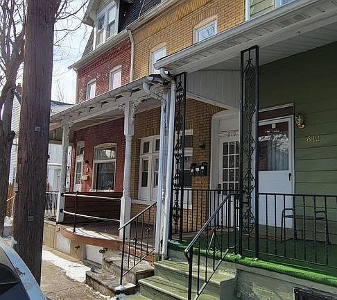 2nd image of 610 Park St APT 2