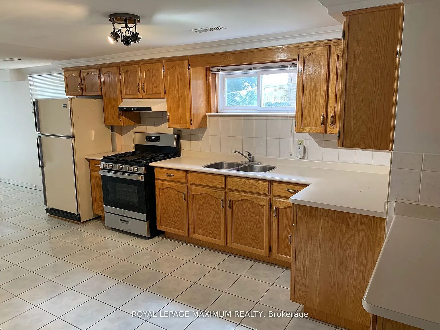 1 bed, $2,850 — Photo 2