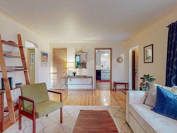 5th image of 2620 57th St W