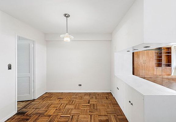 5th image of 150 E 37th St APT 7B