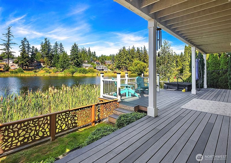 3rd image of 299 Lochwood Drive