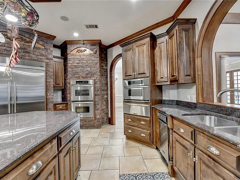 1540 Lipscomb Rd — Photo 12