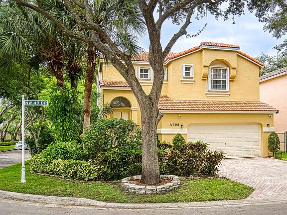 2nd image of 11308 NW 49th Drive