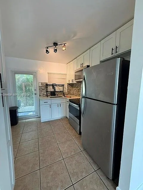 1150 SW 26th Ave #1-2